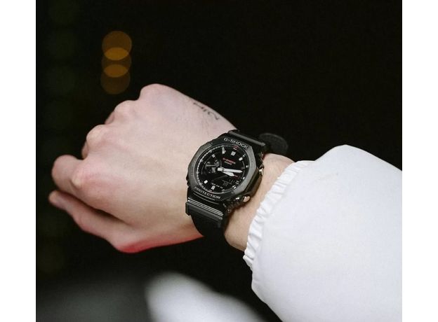 CASIO GM-2100CB-1AER, Варіант кольору: Чорний/Червоний, фото 3 | Интернет-магазин оригинальных часов и аксессуаров