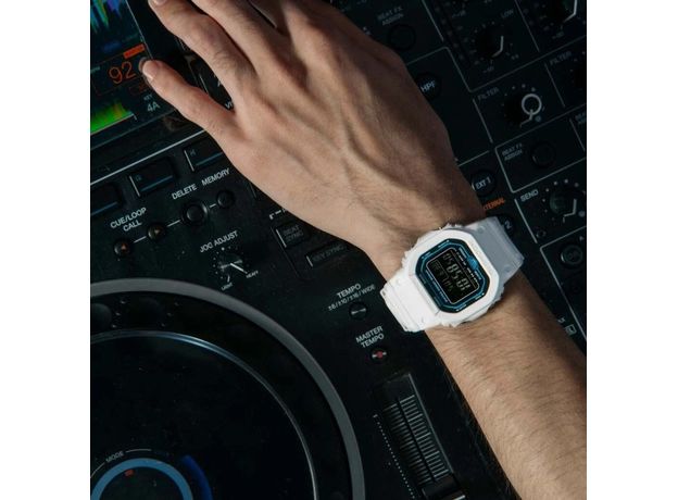 CASIO DW-B5600SF-7ER, Варіант кольору: Білий, фото 4 | Интернет-магазин оригинальных часов и аксессуаров