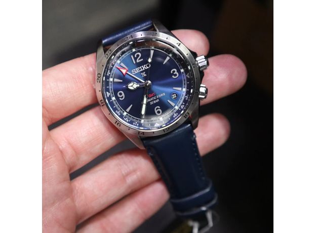 SEIKO SPB377J1 PROSPEX ALPINIST GMT, фото 10 | Интернет-магазин оригинальных часов и аксессуаров