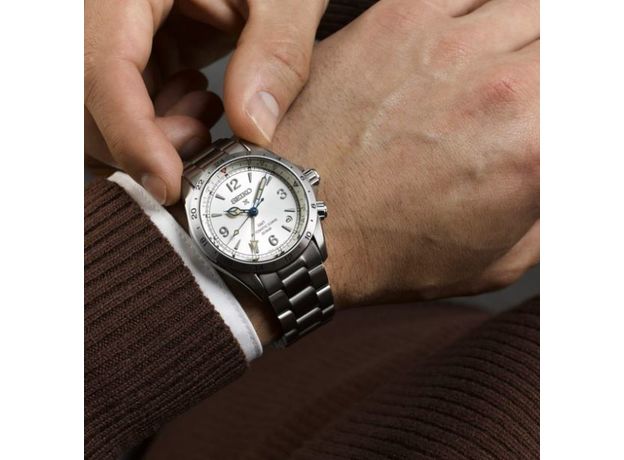 SEIKO SPB409J1 PROSPEX ALPINIST GMT WATCHMAKING 110TH ANNIVERSARY LIMITED EDITION, фото 4 | Интернет-магазин оригинальных часов и аксессуаров