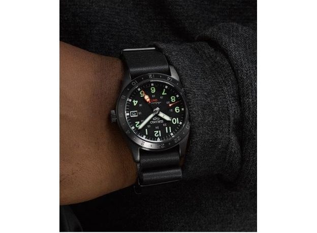 SEIKO SSK025K1 SEIKO 5 SPORTS FIELD GMT, фото 2 | Интернет-магазин оригинальных часов и аксессуаров