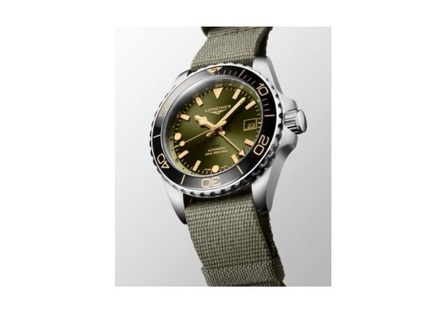 Longines L3.790.4.06.2 HydroConquest GMT, фото 3 | Интернет-магазин оригинальных часов и аксессуаров