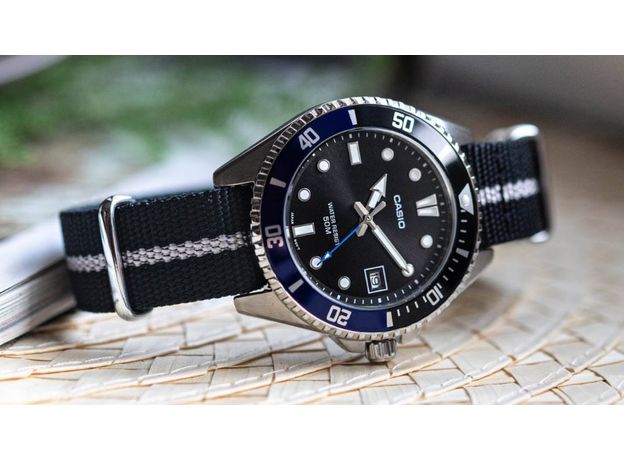 CASIO MDV-10C-1A2VEF, фото 2 | Интернет-магазин оригинальных часов и аксессуаров