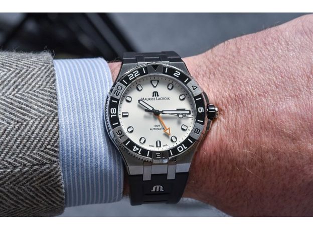 Maurice Lacroix AI6158-SS00F-130-A AIKON Venturer GMT, фото 7 | Интернет-магазин оригинальных часов и аксессуаров