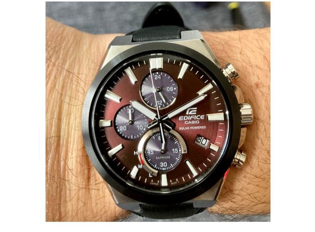 CASIO EFS-S630BL-5AVUEF, Вариации товара: Красный, фото 2 | Интернет-магазин оригинальных часов и аксессуаров