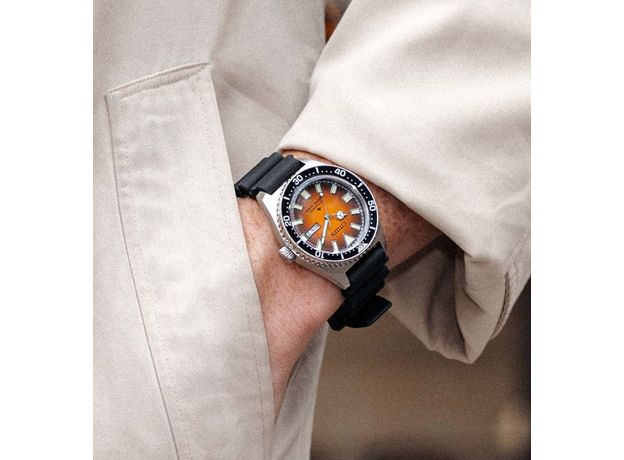 CITIZEN NY0120-01ZE PROMASTER DIVER, Вариации товара: Черный/Оранжевый, фото 5 | Интернет-магазин оригинальных часов и аксессуаров