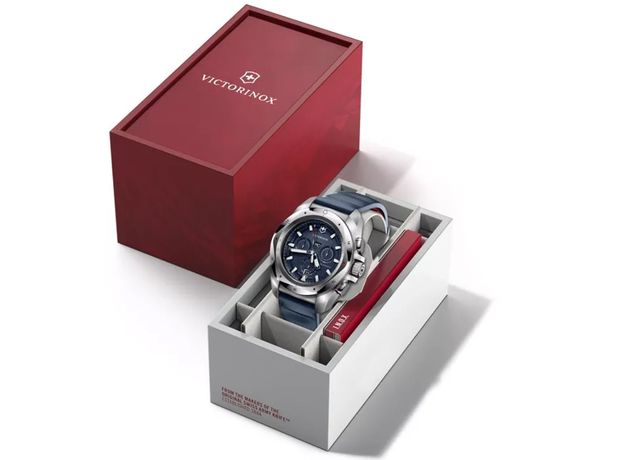 Victorinox Swiss Army VX-V241984 I.N.O.X. Chrono, фото 8 | Интернет-магазин оригинальных часов и аксессуаров