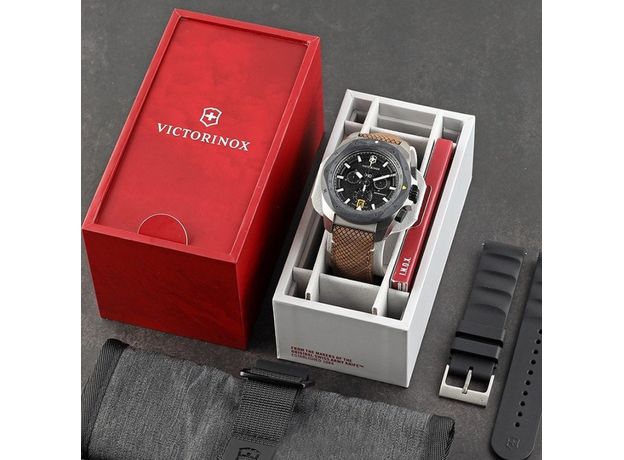 Victorinox Swiss Army VX-V241988.1 I.N.O.X. Chrono, фото 10 | Интернет-магазин оригинальных часов и аксессуаров