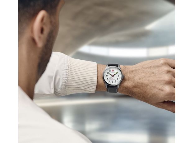 Wenger W01.0541.126 TERRAGRAPH 43мм, фото 3 | Интернет-магазин оригинальных часов и аксессуаров