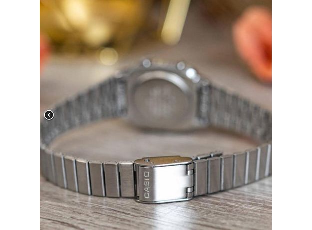 CASIO LA670WES-4AEF, фото 2 | Интернет-магазин оригинальных часов и аксессуаров