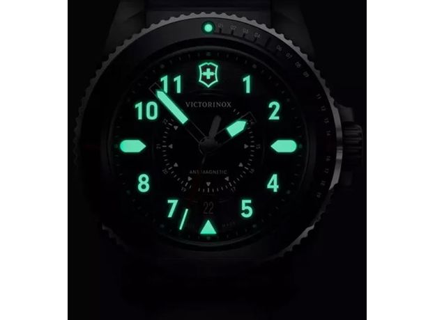 Victorinox Swiss Army VX-V242014 JOURNEY 1884, фото 6 | Интернет-магазин оригинальных часов и аксессуаров