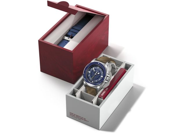 Victorinox Swiss Army VX-V241980.1 JOURNEY 1884 Automatic 43мм, фото 12 | Интернет-магазин оригинальных часов и аксессуаров