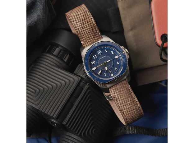 Victorinox Swiss Army VX-V241980.1 JOURNEY 1884 Automatic 43мм, фото 3 | Интернет-магазин оригинальных часов и аксессуаров