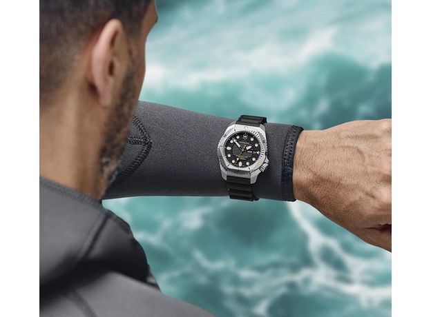 Victorinox Swiss Army VX-V241994 DIVE PRO Automatic 43мм, фото 2 | Интернет-магазин оригинальных часов и аксессуаров