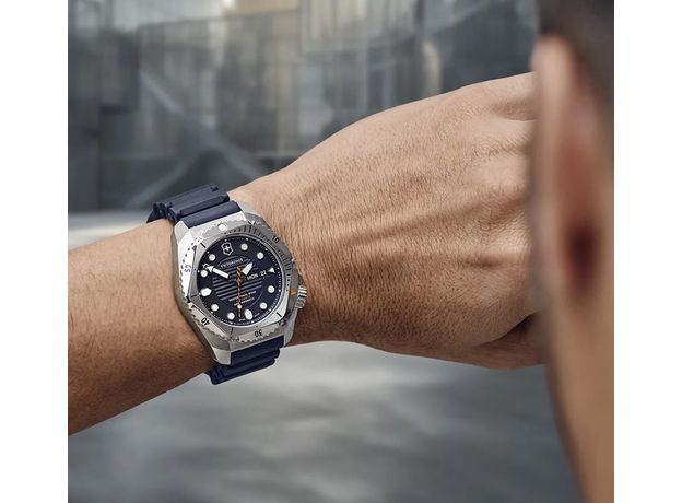 Victorinox Swiss Army VX-V241995 DIVE PRO Automatic 43мм, фото 3 | Интернет-магазин оригинальных часов и аксессуаров