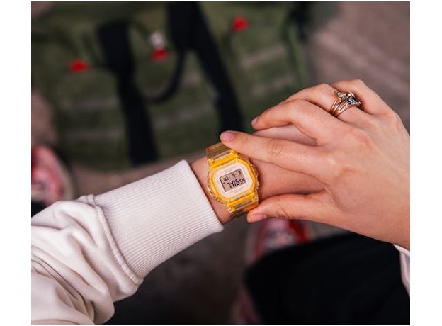 CASIO BGD-565SJ-9ER, Варіант кольору: Жовтий, фото 3 | Интернет-магазин оригинальных часов и аксессуаров