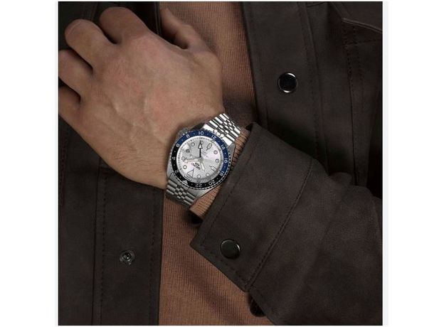 SEIKO SSK033K1 SEIKO 5 SPORTS GMT, фото 4 | Интернет-магазин оригинальных часов и аксессуаров