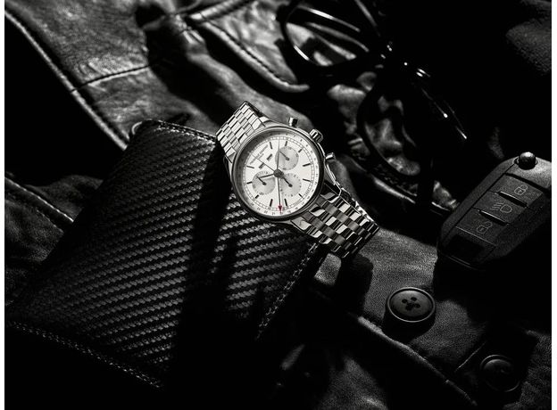 Frederique Constant FC-296SW5B6B Classics Chronograph Triple Calendar, фото 5 | Интернет-магазин оригинальных часов и аксессуаров