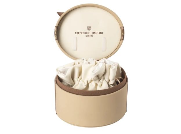 Frederique Constant FC-301MPWD3B6 Classics Premiere Limited Edition, фото 5 | Интернет-магазин оригинальных часов и аксессуаров