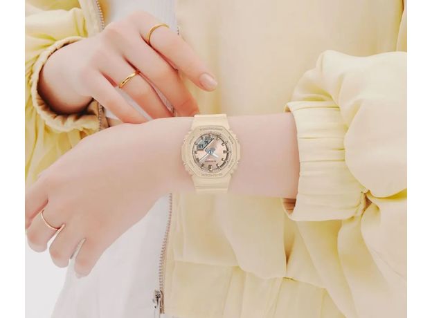 CASIO GMA-P2100ST-9AER, Вариации товара: Бежевый, фото 2 | Интернет-магазин оригинальных часов и аксессуаров