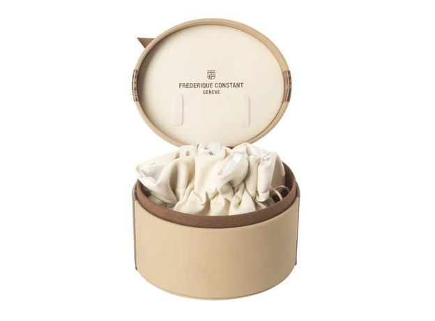 Frederique Constant FC-310MPGRD2NH4B Highlife Heart Beat, фото 9 | Интернет-магазин оригинальных часов и аксессуаров