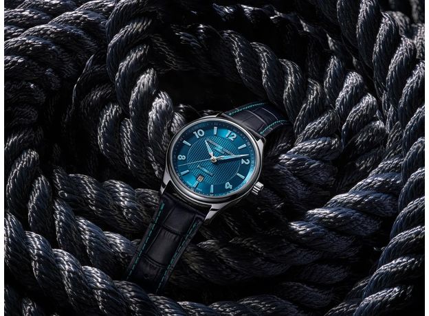 Frederique Constant FC-303RMLN5B6 Runabout Automatic Limited Edition, фото 6 | Интернет-магазин оригинальных часов и аксессуаров