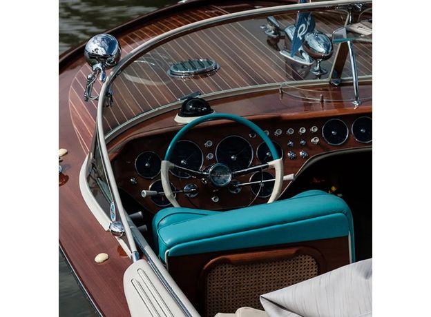 Frederique Constant FC-303RMLN5B6 Runabout Automatic Limited Edition, фото 7 | Интернет-магазин оригинальных часов и аксессуаров