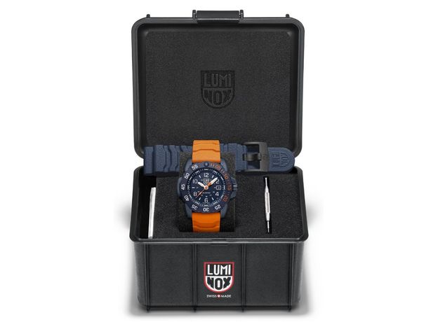 Luminox XS.3253.CBNSF.SET, фото 7 | Интернет-магазин оригинальных часов и аксессуаров