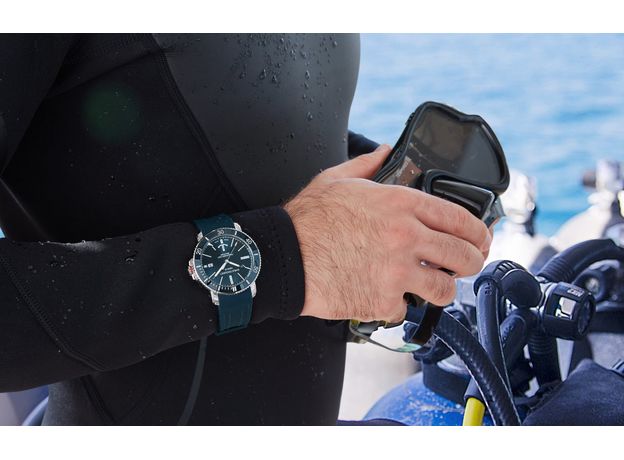 Emile Chouriet 08.1169.G.6.AW.98.8 Challenger Deep 42 mm, фото 3 | Интернет-магазин оригинальных часов и аксессуаров