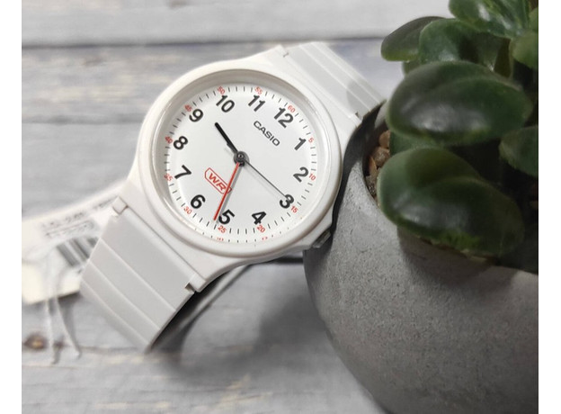 CASIO LQ-24B-7BEF, Вариации товара: Белый, фото 3 | Интернет-магазин оригинальных часов и аксессуаров