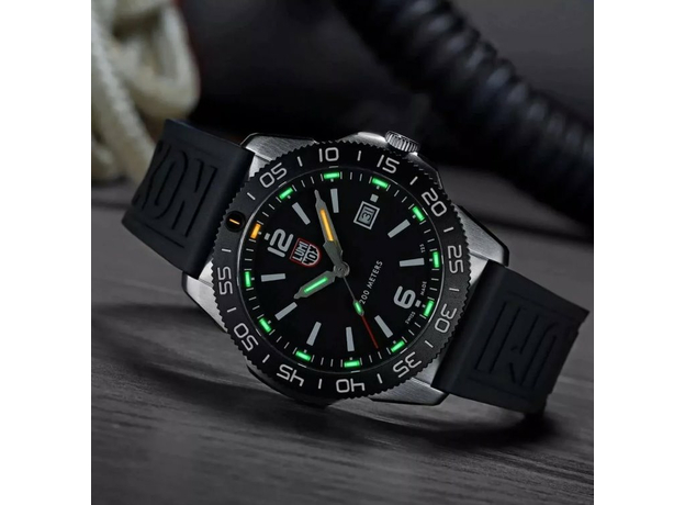 Luminox XS.3121.1 Pacific Diver, фото 3 | Интернет-магазин оригинальных часов и аксессуаров