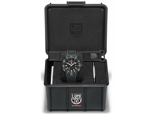 Luminox XS.4231.SET Navy Seal, фото 9 | Интернет-магазин оригинальных часов и аксессуаров