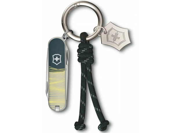 Складной нож Victorinox Classic SD Vx06223.E223 (0.6223.E223), фото 3 | Интернет-магазин оригинальных часов и аксессуаров