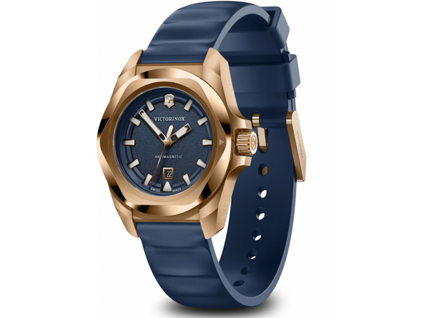 Victorinox Swiss Army V242035 I.N.O.X. Small, фото 3 | Интернет-магазин оригинальных часов и аксессуаров