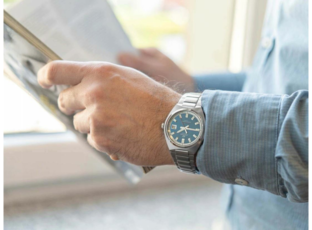 CASIO EFB-109D-2AVEF EDIFICE, фото 4 | Интернет-магазин оригинальных часов и аксессуаров