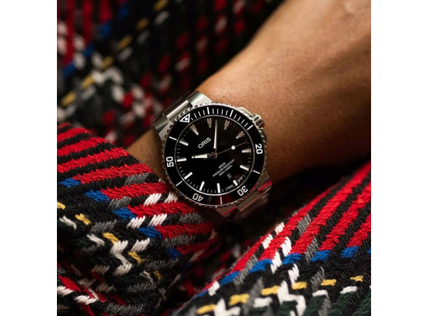 Oris Diving Aquis Date 733.7730.4134 MB 8.24.05PEB, фото 5 | Интернет-магазин оригинальных часов и аксессуаров