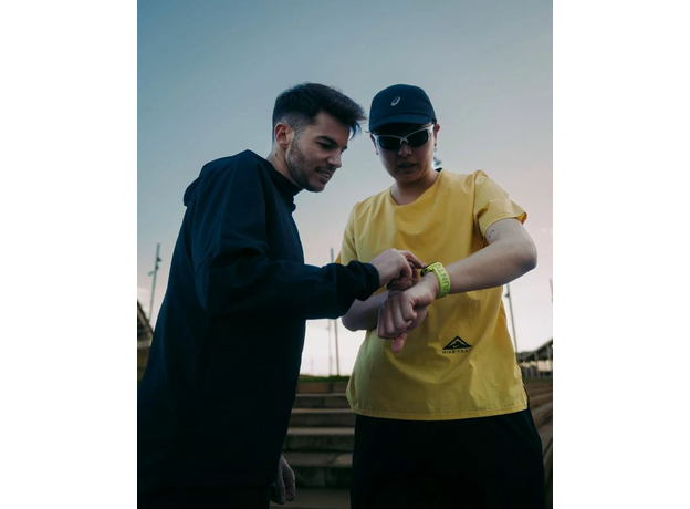 Suunto SS051111000 Run Lime W/Textile Strap, фото 13 | Интернет-магазин оригинальных часов и аксессуаров