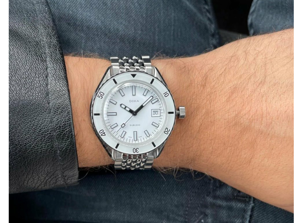 DOXA 799.10.011.10 SUB 200 WHITEPEARL, фото 4 | Интернет-магазин оригинальных часов и аксессуаров