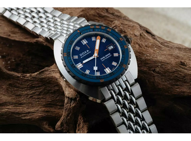 DOXA 830.10.201.10 SUB 300ß CARIBBEAN, фото 4 | Интернет-магазин оригинальных часов и аксессуаров