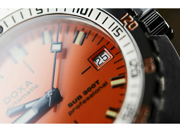 DOXA 840.10.351.10 SUB 300T PROFESSIONAL, фото 9 | Интернет-магазин оригинальных часов и аксессуаров