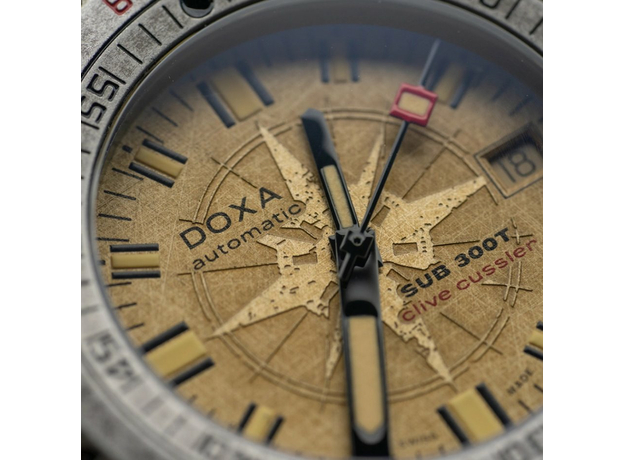 DOXA 840.80.031.15 SUB 300T CLIVE CUSSLER, фото 12 | Интернет-магазин оригинальных часов и аксессуаров