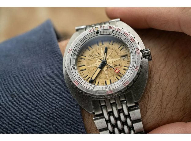 DOXA 840.80.031.15 SUB 300T CLIVE CUSSLER, фото 10 | Интернет-магазин оригинальных часов и аксессуаров