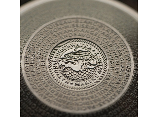 DOXA 840.80.031.15 SUB 300T CLIVE CUSSLER, фото 8 | Интернет-магазин оригинальных часов и аксессуаров