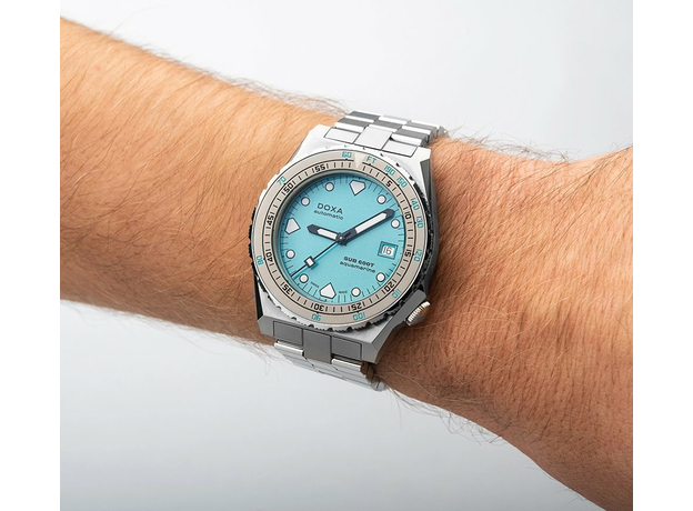 DOXA 862.10.241.10 SUB 600T AQUAMARINE STAINLESS STEEL BEZEL, фото 5 | Интернет-магазин оригинальных часов и аксессуаров