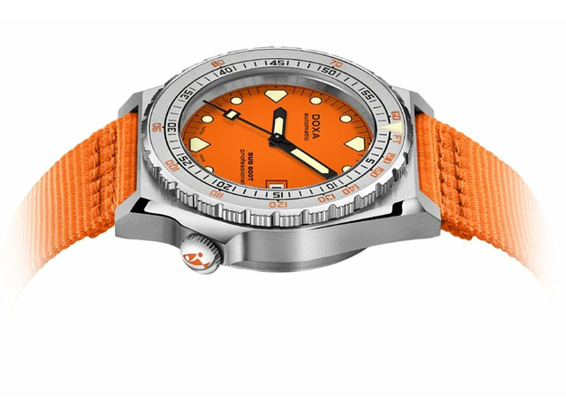DOXA 862.10.351.21-N SUB 600T PROFESSIONAL STAINLESS STEEL BEZEL, фото 2 | Интернет-магазин оригинальных часов и аксессуаров