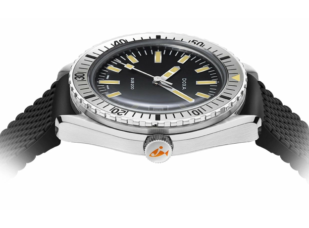 DOXA 796.10.101.20 SUB 200 SHARKHUNTER STAINLESS STEEL BEZEL, фото 3 | Интернет-магазин оригинальных часов и аксессуаров