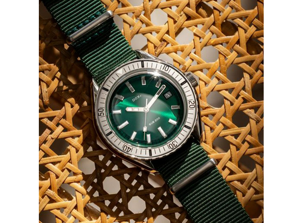 DOXA 796.10.131.26-N SUB 200 SEA EMERALD SUNRAY STAINLESS STEEL BEZEL, фото 4 | Интернет-магазин оригинальных часов и аксессуаров
