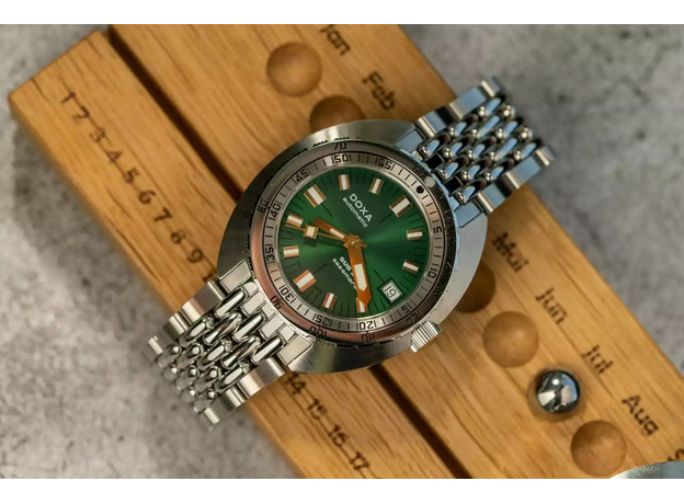 DOXA 804.10.131S.10 SUB 200T SEA EMERALD SUNRAY, фото 8 | Интернет-магазин оригинальных часов и аксессуаров