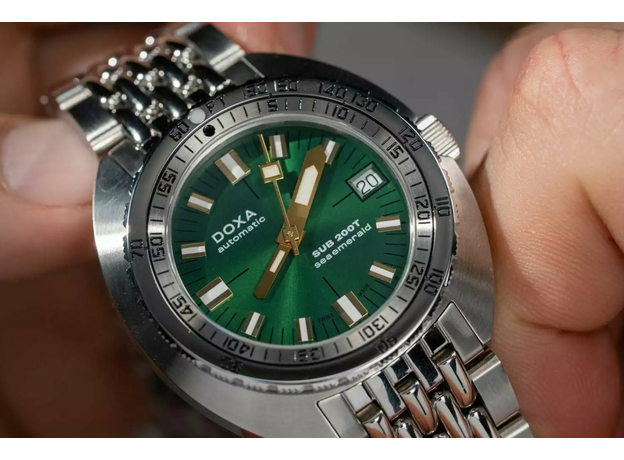 DOXA 804.10.131S.10 SUB 200T SEA EMERALD SUNRAY, фото 10 | Интернет-магазин оригинальных часов и аксессуаров
