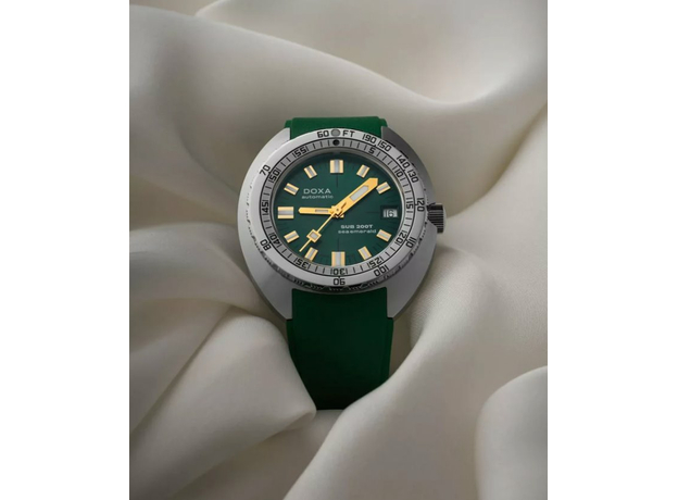 DOXA 804.10.131S.26 SUB 200T SEA EMERALD SUNRAY, фото 7 | Интернет-магазин оригинальных часов и аксессуаров